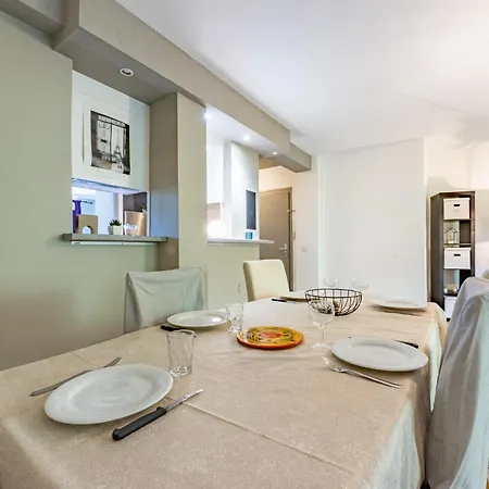Apartment Le Jean Rieux Place Dupuy Halle Aux Grains